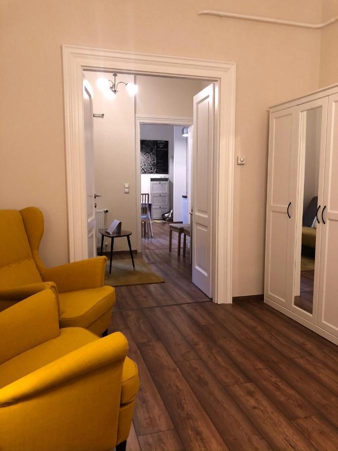 Modern Comfort In Historical Budapest Exterior foto